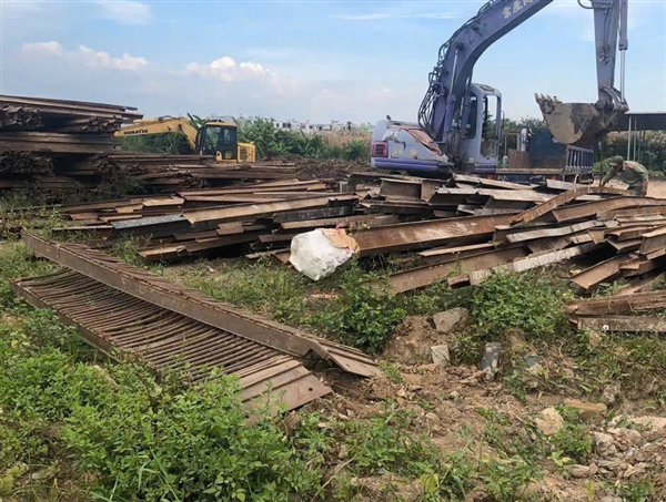 Cho thuê cừ C-U-Larsen Bình Thuận