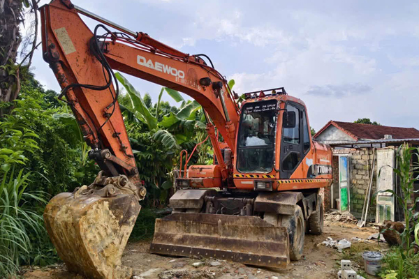 Cho thuê máy xúc tại Hải Dương