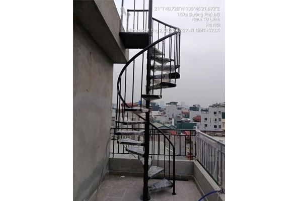 Mẫu cầu thang tiết kiệm diện tích