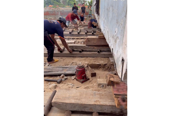 Thần đèn di dời nhà Phú Yên